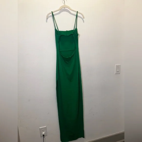 Lovers + Friends Karma Maxi Dress in Kelly Green NWT - Picture 9 of 9